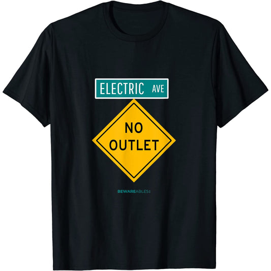 Keine Steckdose in einer Allee namens Electric für EVs T-Shirt